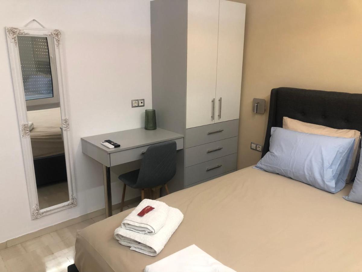 Royal Red Suite No 1, Piraeus Port Bagian luar foto