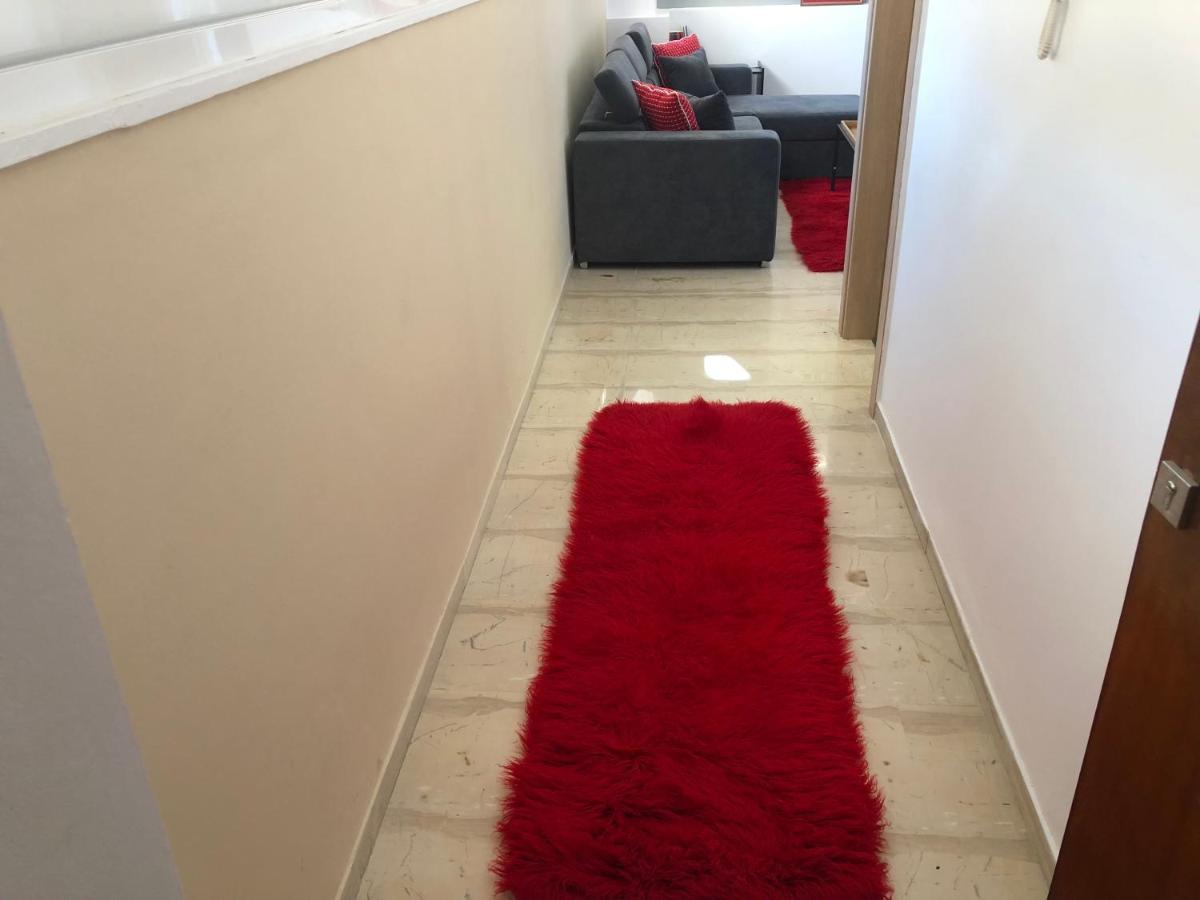 Royal Red Suite No 1, Piraeus Port Bagian luar foto